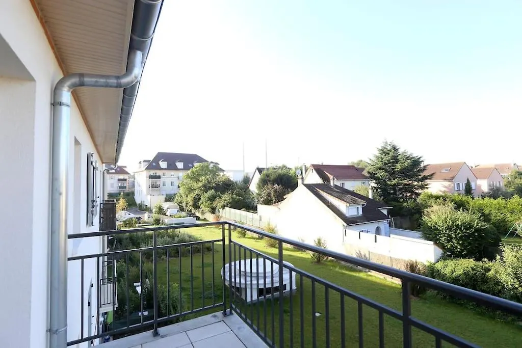 Comfortable Flat 15 Min From Paris Wissous Apartment